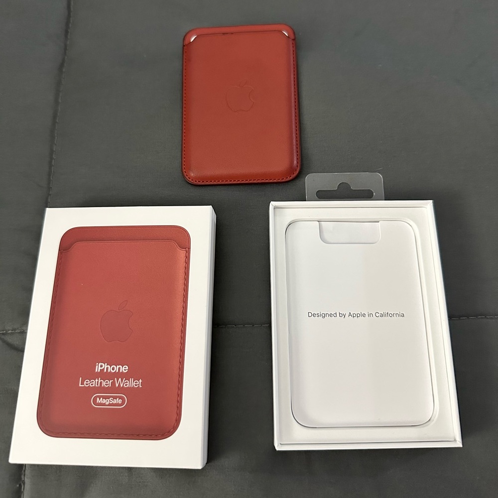 Apple wallet